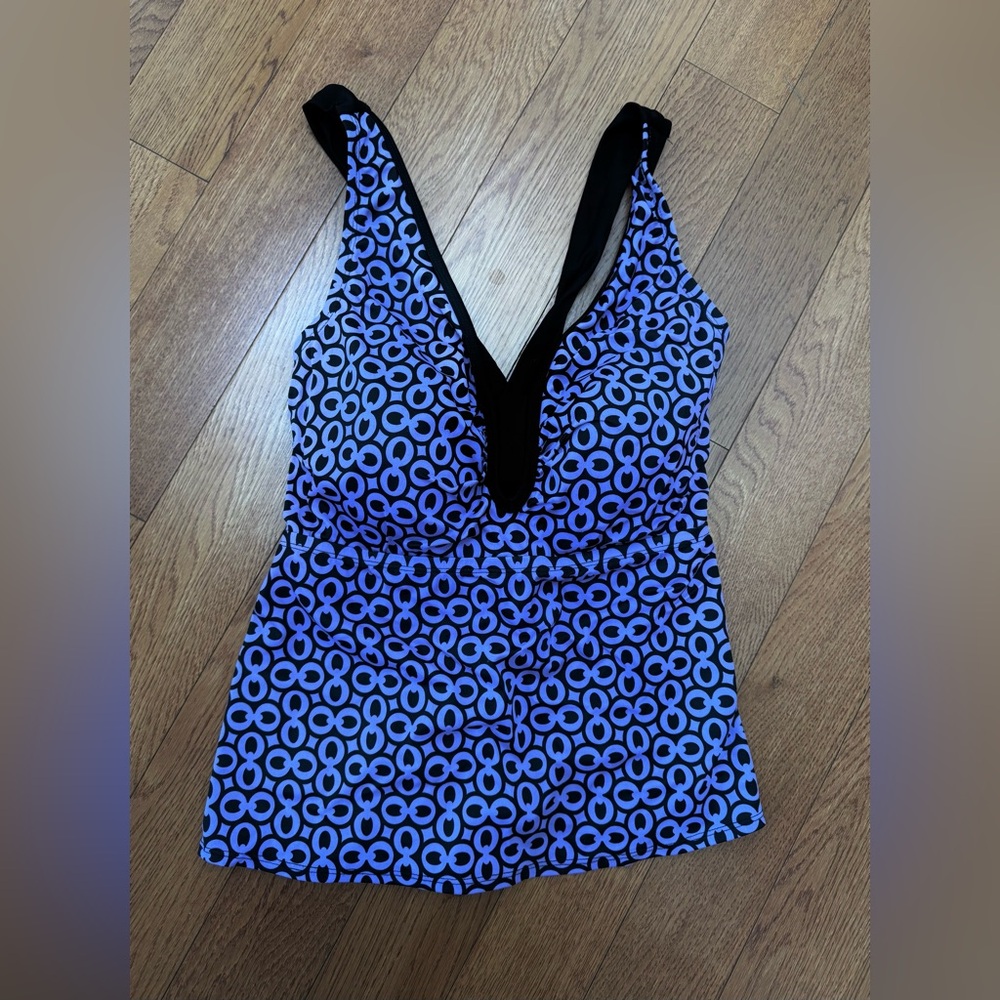Stylish Black and Purple Women's Bathing Suit Top